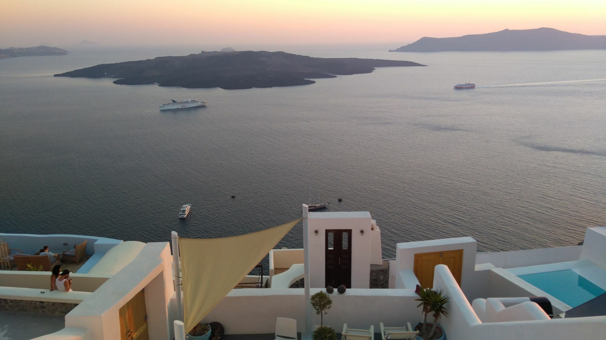 Akron Cliff Suite Fira  Exterior foto